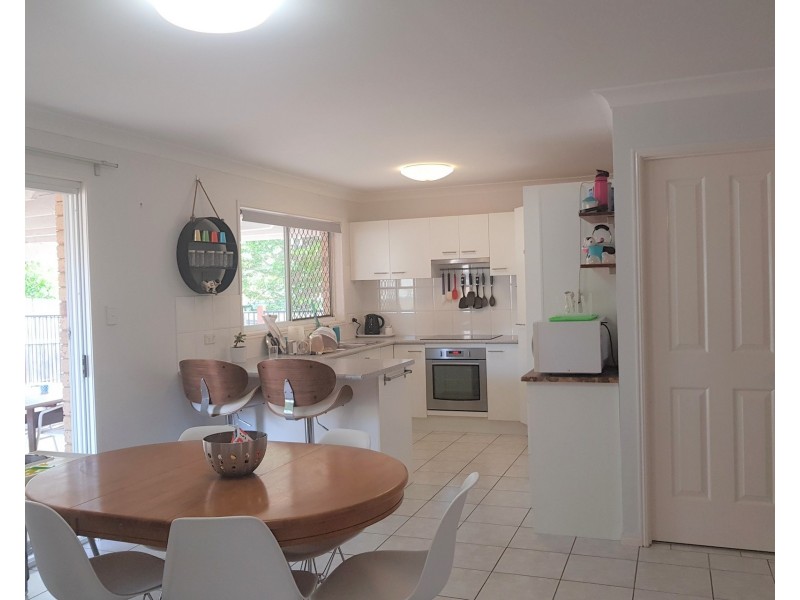 7 Rosegum Rise, Regents Park QLD 4118