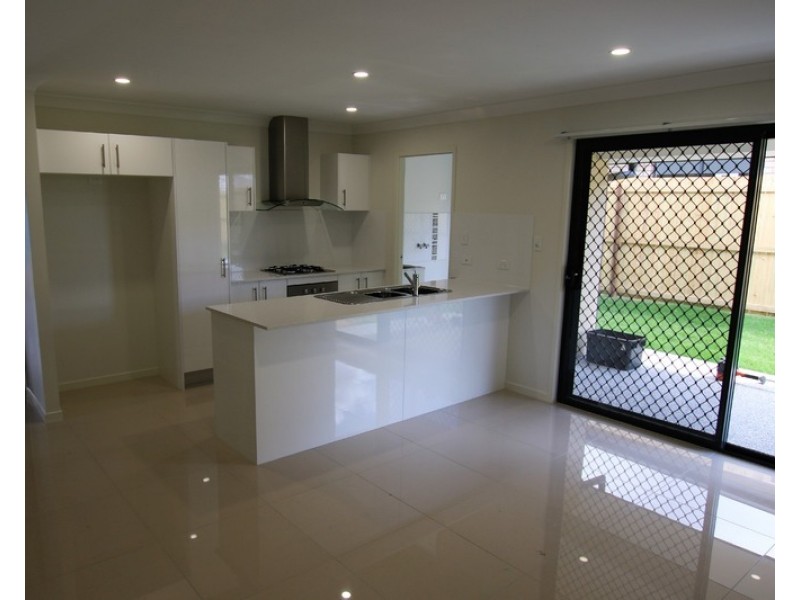 6 Ila Court, Ormeau QLD 4208
