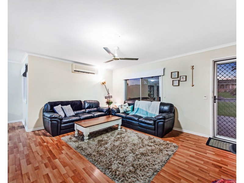 32 Springfield Crescent, Daisy Hill QLD 4127