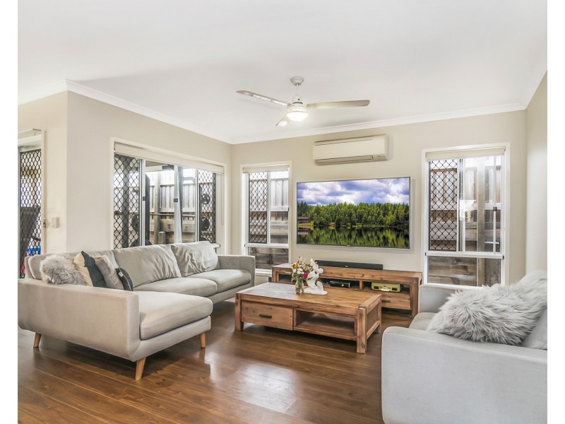 69 Meander Circuit, Holmview QLD 4207