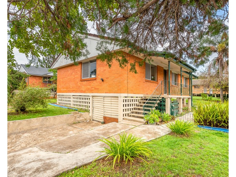 12 Dorothy Street, Woodridge QLD 4114