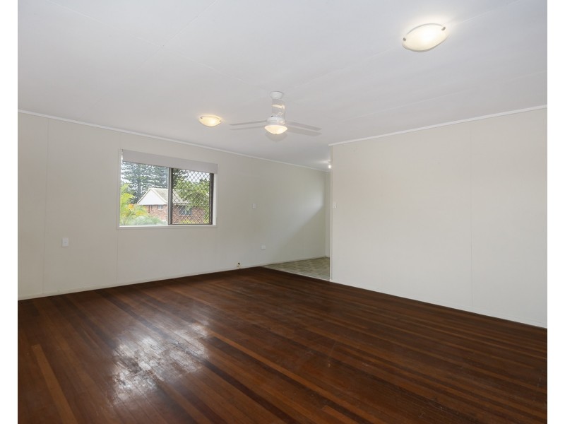 12 Dorothy Street, Woodridge QLD 4114
