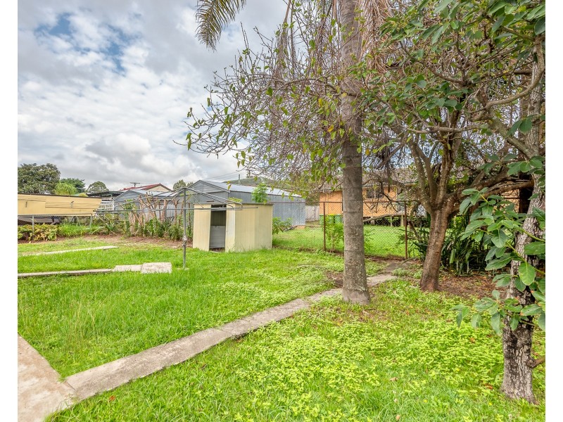 12 Dorothy Street, Woodridge QLD 4114