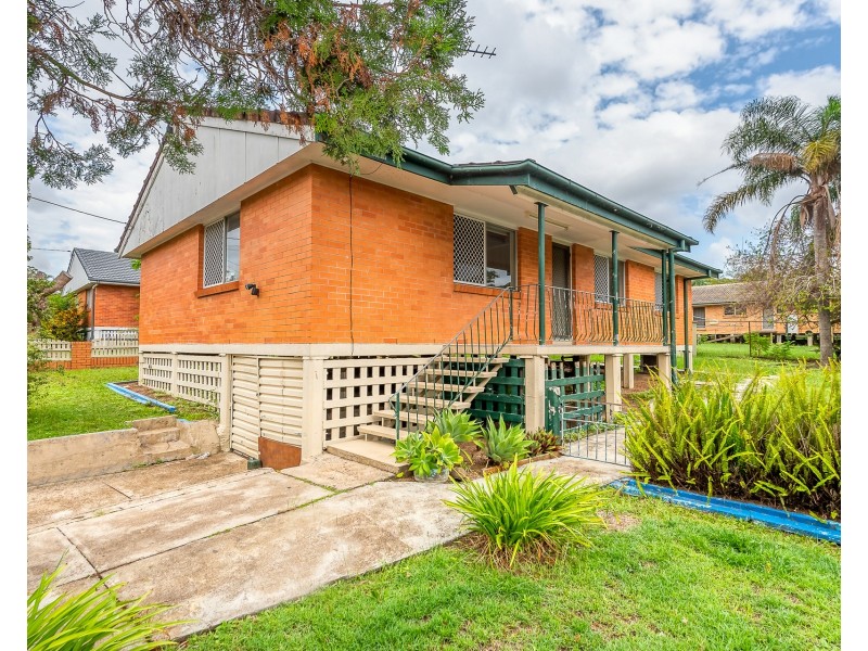 12 Dorothy Street, Woodridge QLD 4114