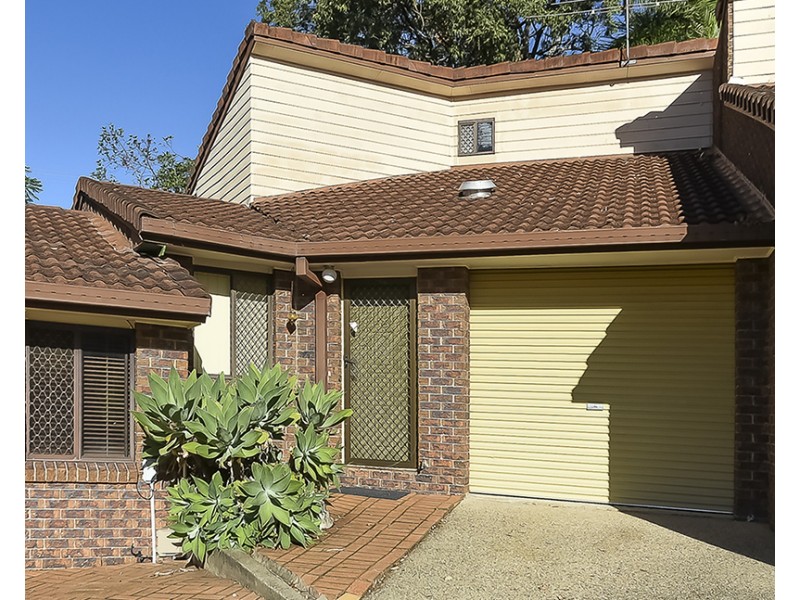 2/93 Barbaralla Drive, Springwood QLD 4127