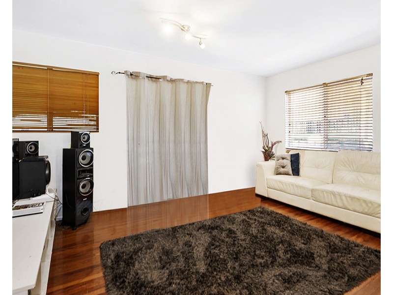 28 Anthony Street, Kingston QLD 4114