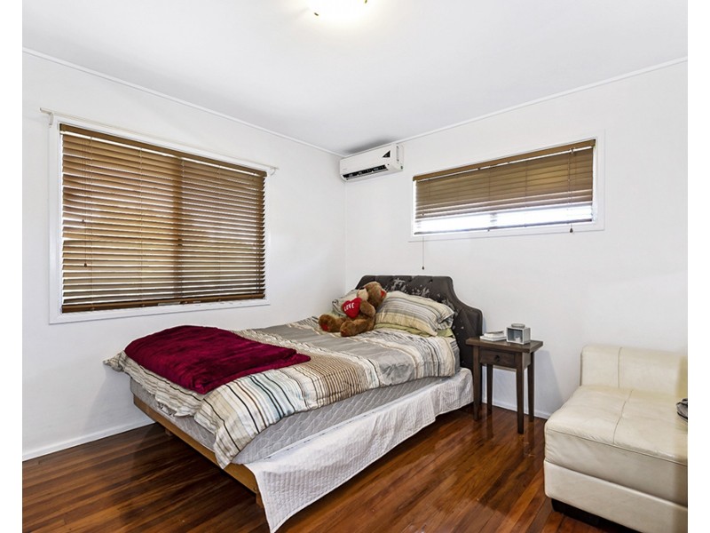 28 Anthony Street, Kingston QLD 4114