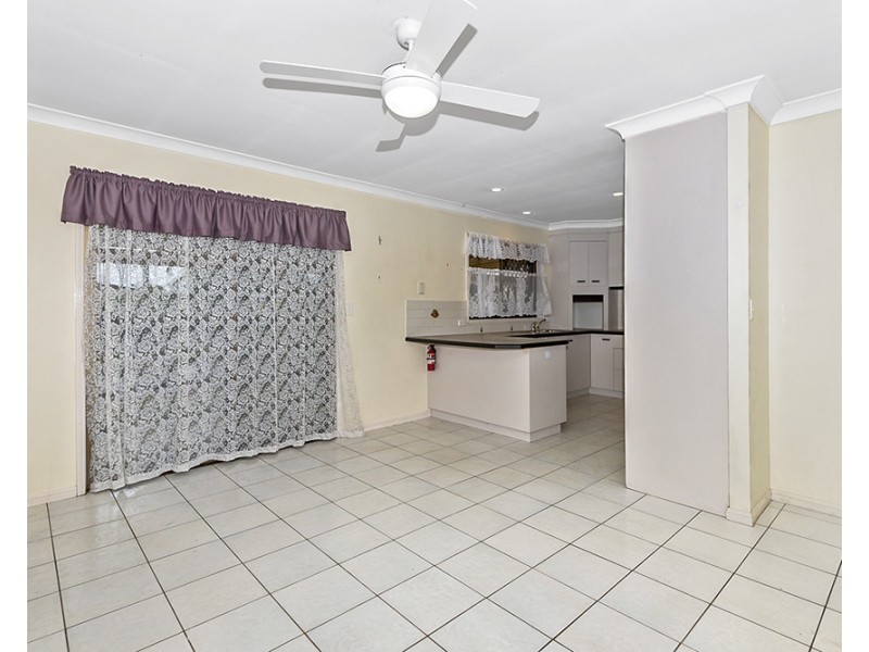 13 Arbour Way, Regents Park QLD 4118