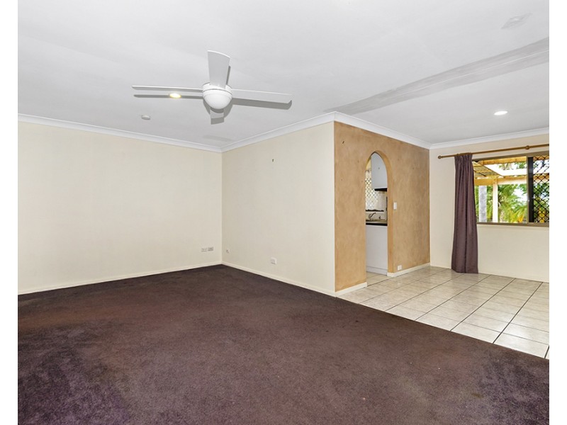 13 Arbour Way, Regents Park QLD 4118