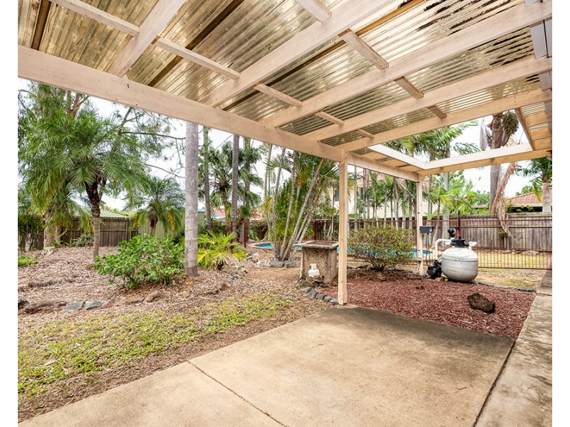 13 Arbour Way, Regents Park QLD 4118
