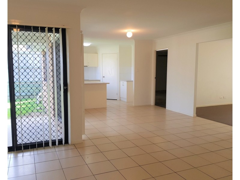 13 Davison Court, Marsden QLD 4132