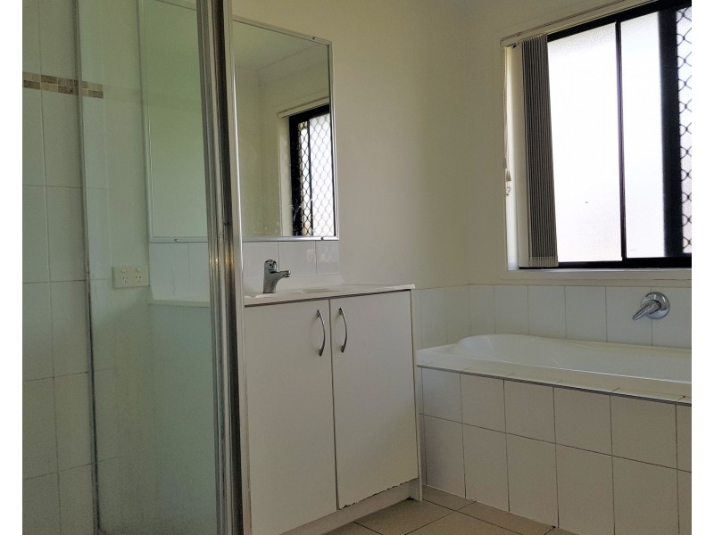 13 Davison Court, Marsden QLD 4132