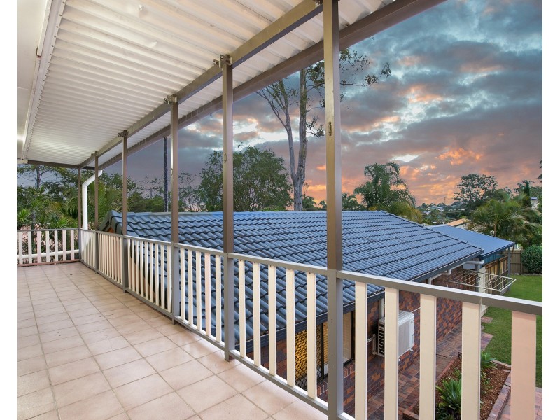 16 Coleman Crescent, Springwood QLD 4127