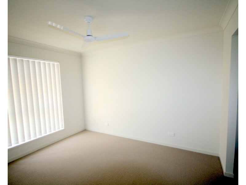 3/8 Bindarri Close, Waterford QLD 4133