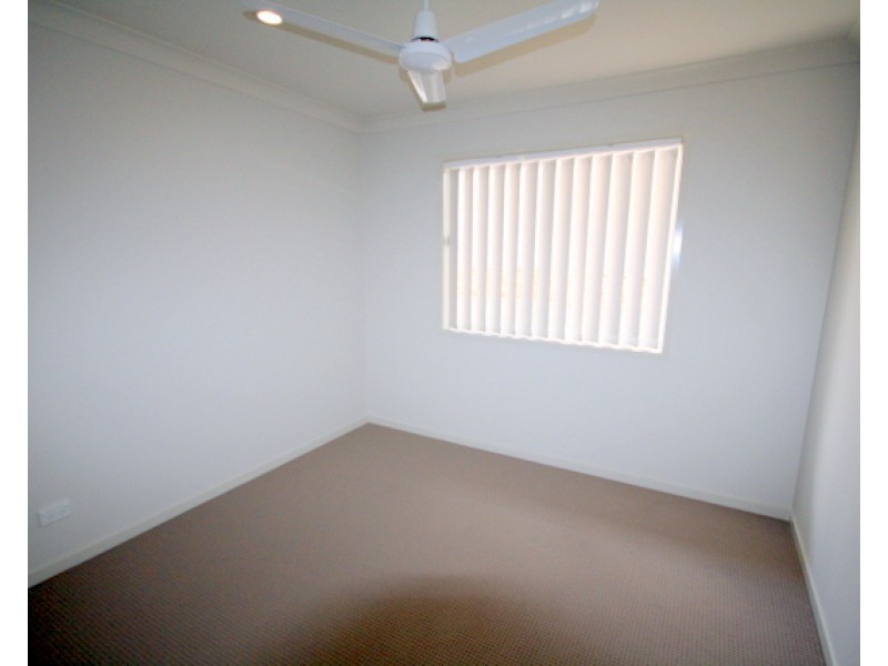3/8 Bindarri Close, Waterford QLD 4133