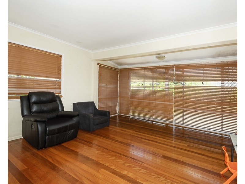 18 Wilde Street, Kingston QLD 4114