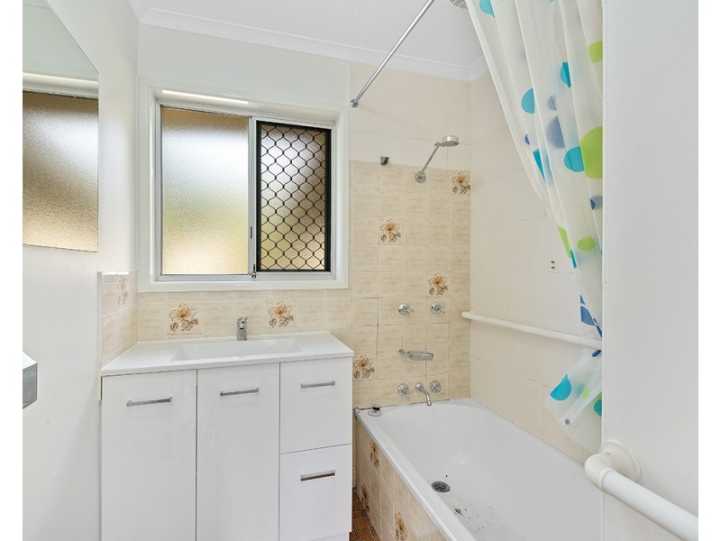 6 Anchusa Street, Kingston QLD 4114