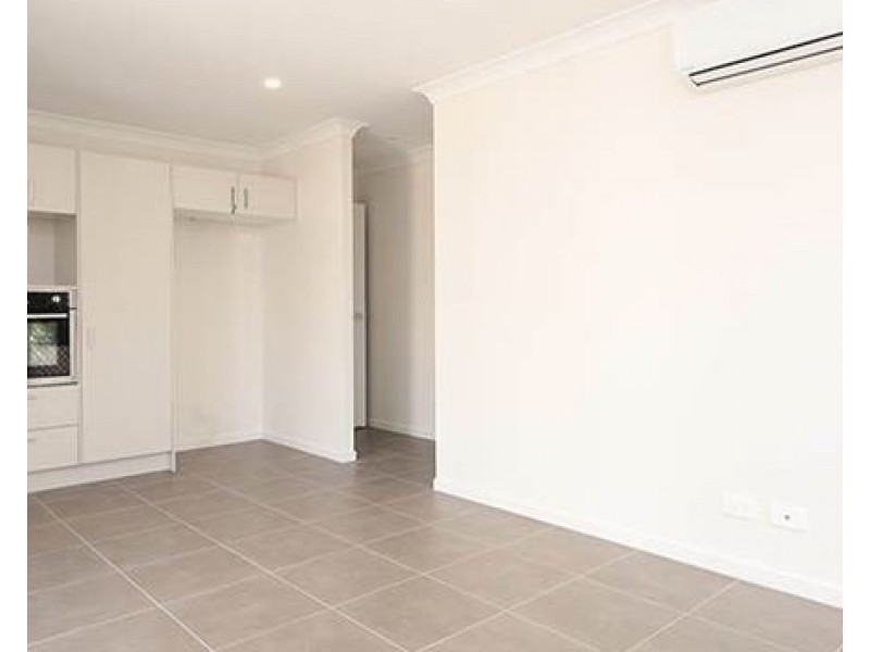 11 Eden Lane, Marsden QLD 4132