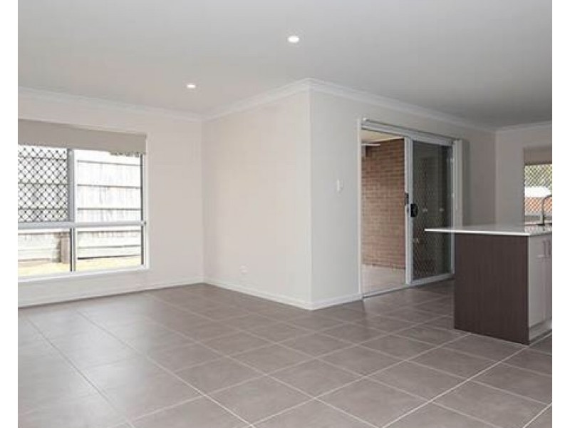 11 Eden Lane, Marsden QLD 4132