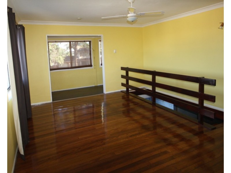 1 Marshall Street, Kingston QLD 4114