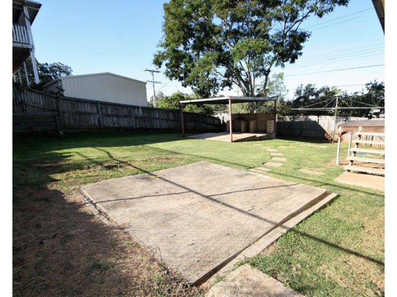 1 Marshall Street, Kingston QLD 4114