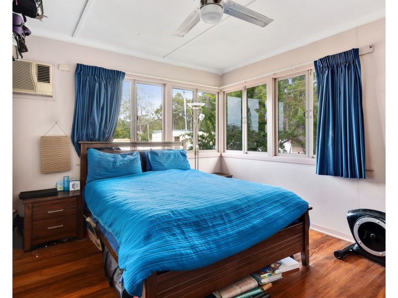 38 Jacaranda Avenue, Logan Central QLD 4114