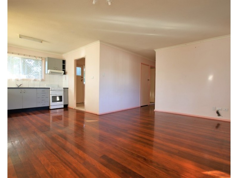 83 Ewing Road, Woodridge QLD 4114