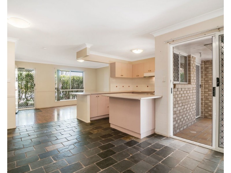 19 Highbury Drive, Crestmead QLD 4132