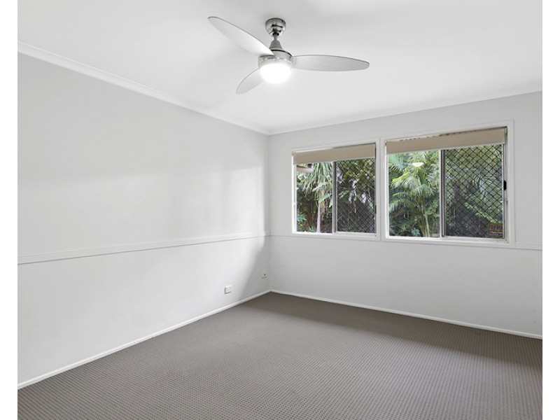 5 Sylvia Street, Loganlea QLD 4131