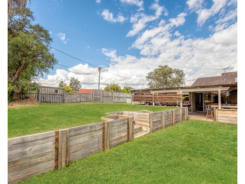 6  Ben Street, Browns Plains QLD 4118