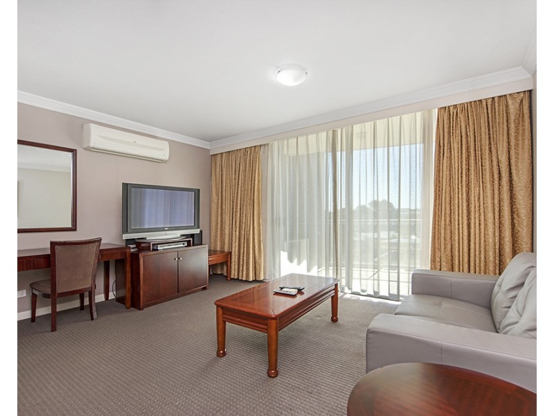 210/14 Carol Avenue, Springwood QLD 4127