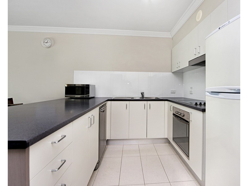210/14 Carol Avenue, Springwood QLD 4127