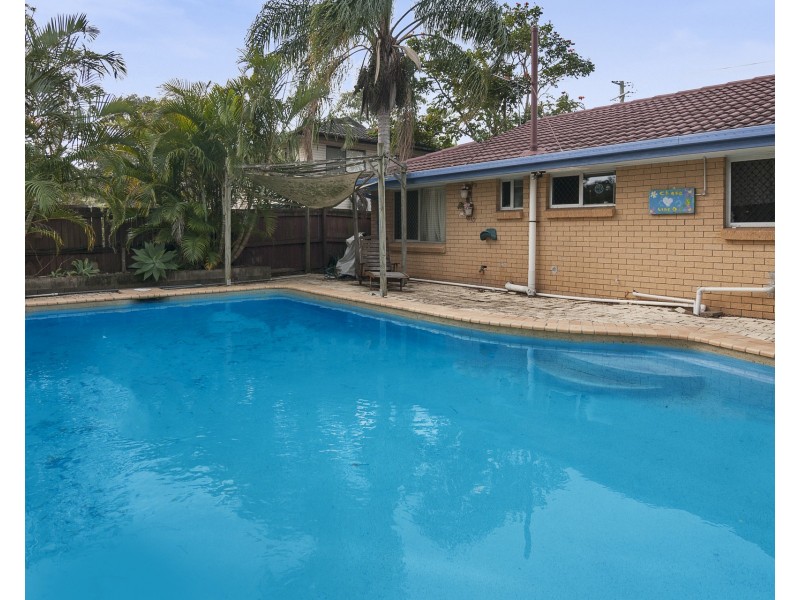65 Rholanda Crescent, Springwood QLD 4127
