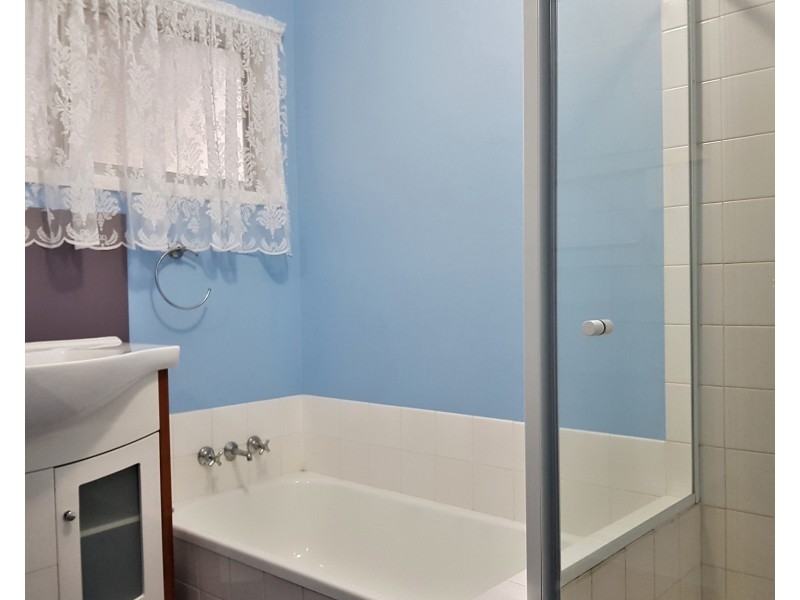 9 Cypress Drive, Marsden QLD 4132