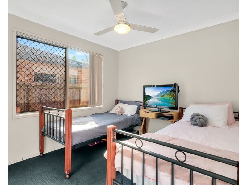 40 Griffen Place, Crestmead QLD 4132