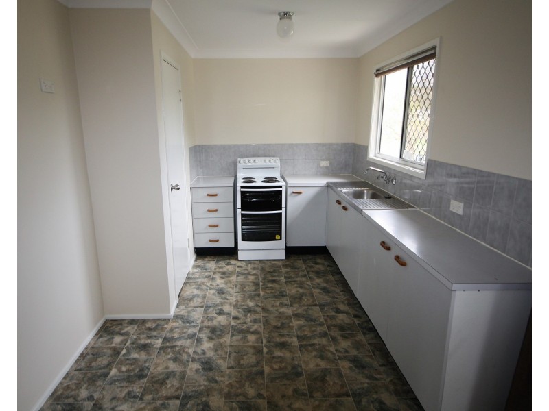 2 Blaxland Street, Boronia Heights QLD 4124
