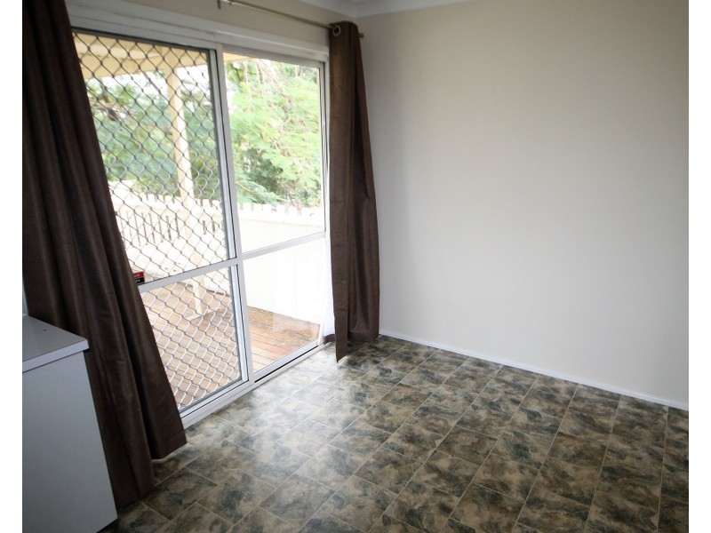 2 Blaxland Street, Boronia Heights QLD 4124
