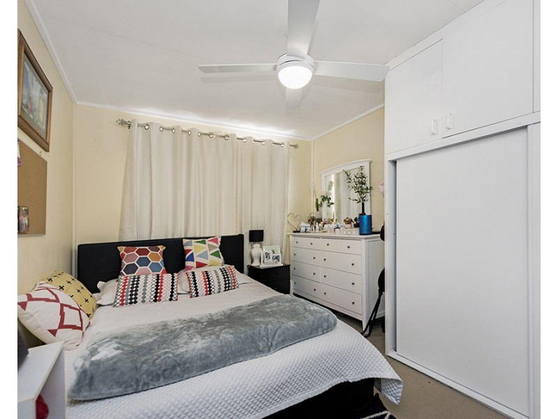 14  Fleur Street, Woodridge QLD 4114