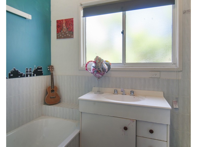11 Palmer Street, North Ipswich QLD 4305