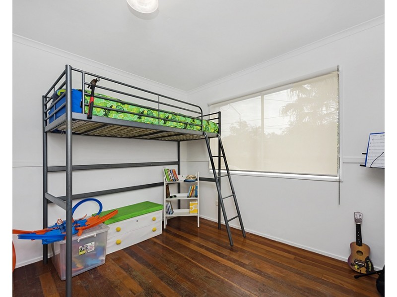 70 Juers Street, Kingston QLD 4114