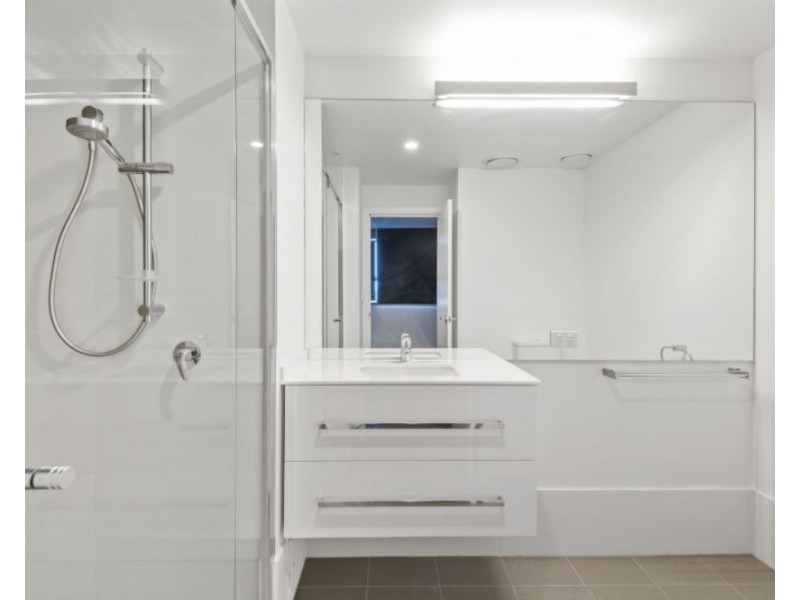 11406/300 Old Cleveland Road, Coorparoo QLD 4151