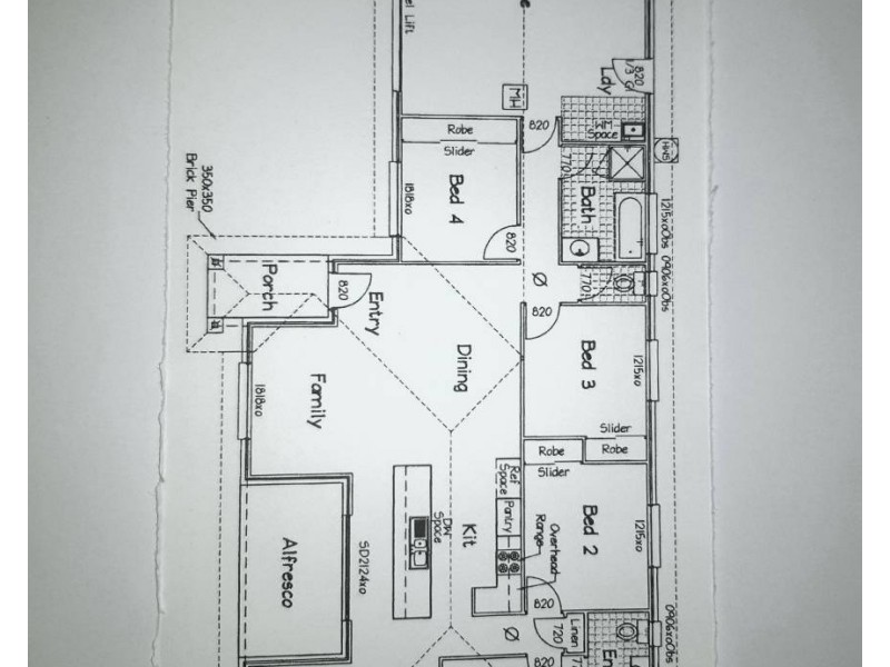 15 Davison Court, Marsden QLD 4132 Floorplan