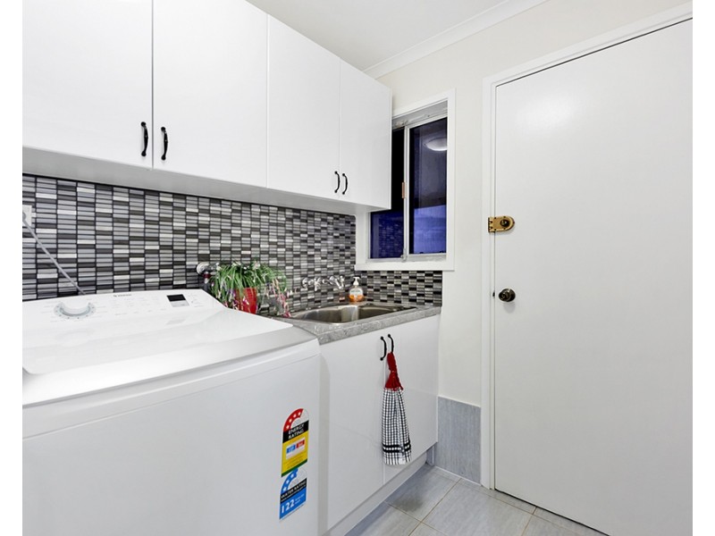 51 Limerick Drive, Crestmead QLD 4132