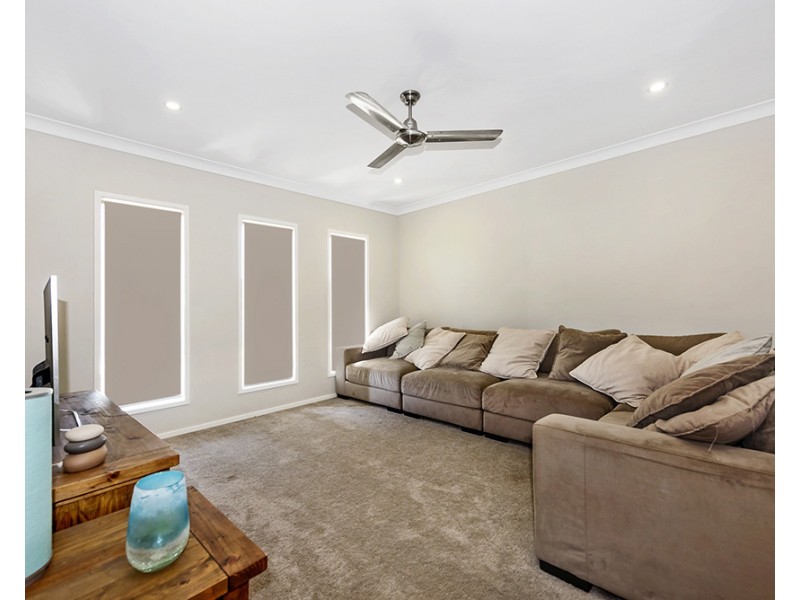 9-11 Brookong Court, Buccan QLD 4207