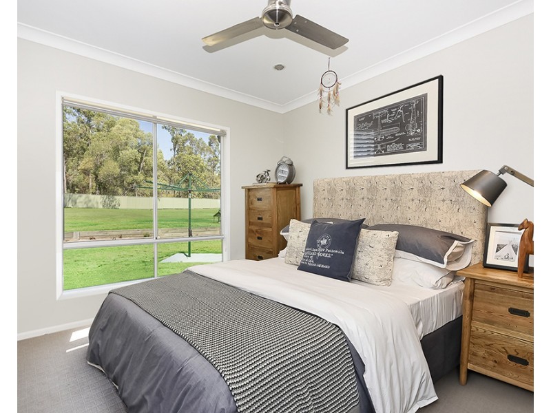 9-11 Brookong Court, Buccan QLD 4207