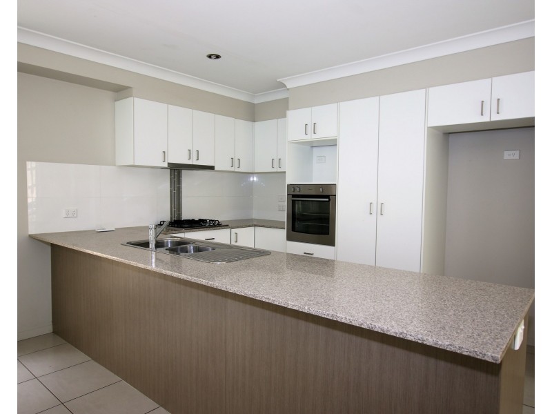 18 Stratus Lane, Coomera QLD 4209