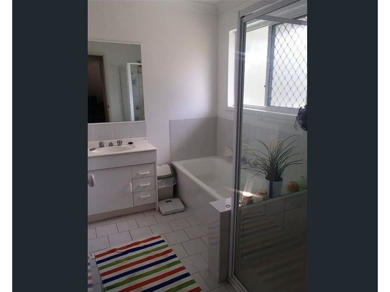8/84-86 Castile Crescent, Edens Landing QLD 4207
