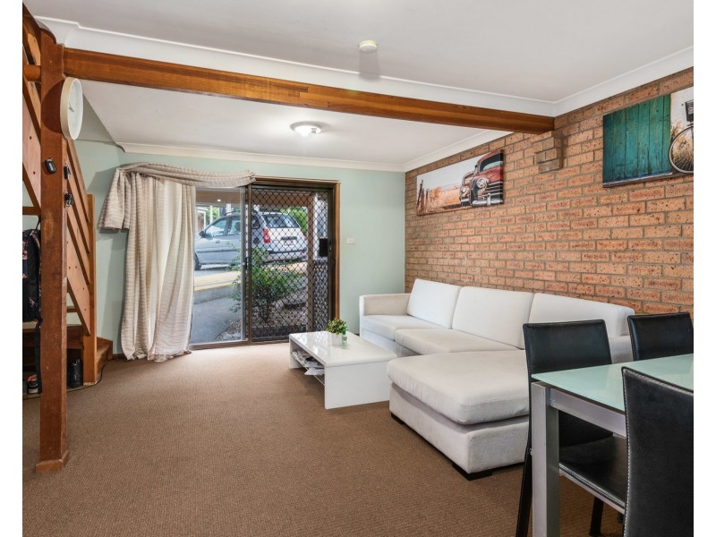 13/15 Elkhorn Street, Woodridge QLD 4114