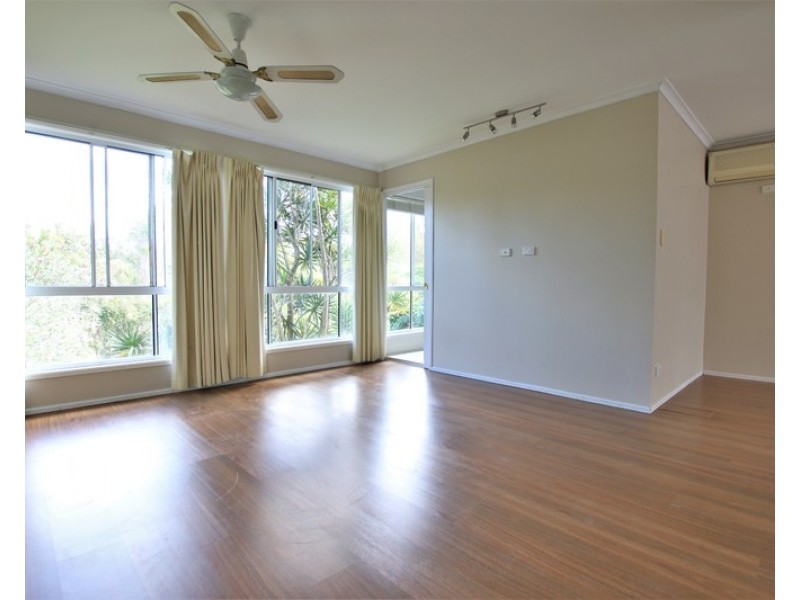 65 Plateau Crescent, Carrara QLD 4211