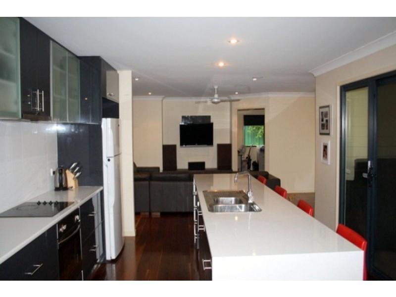 12A Bimbadeen Drive, Loganholme QLD 4129